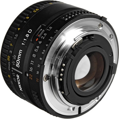 Nikon 50mm f/1.8D AF Nikkor Lens